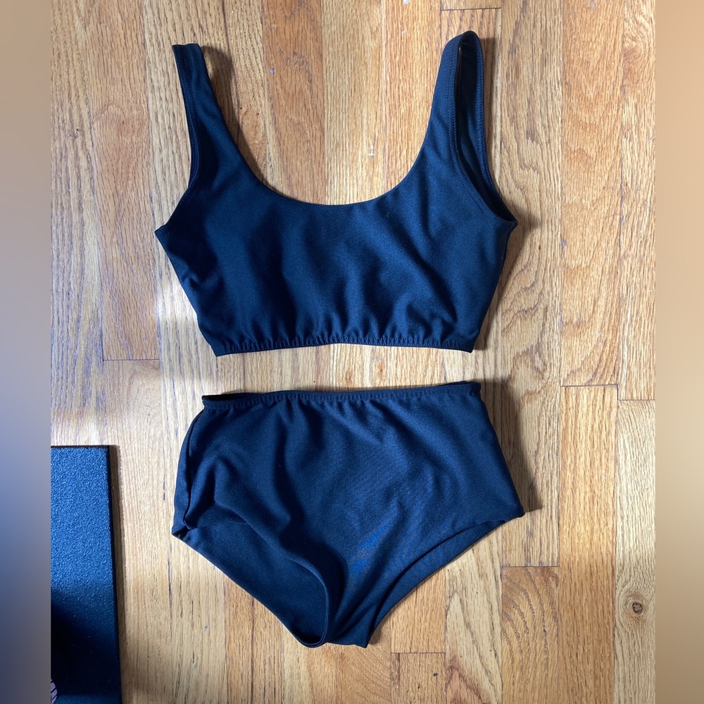 Hackwith Design House Sporty Scoop Swim Top and Bottoms